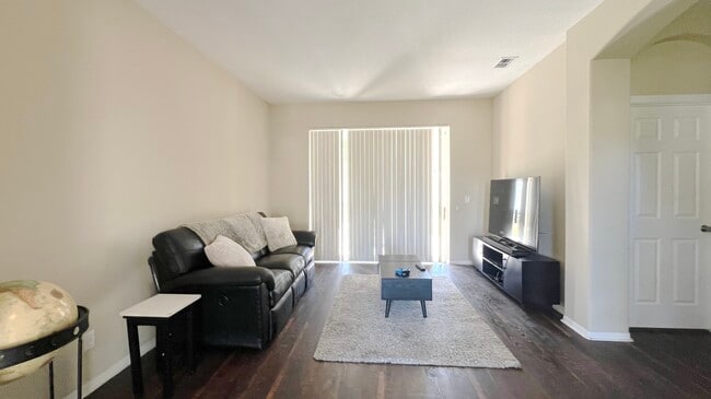 Photo - 11520 Robbyes Dr House
