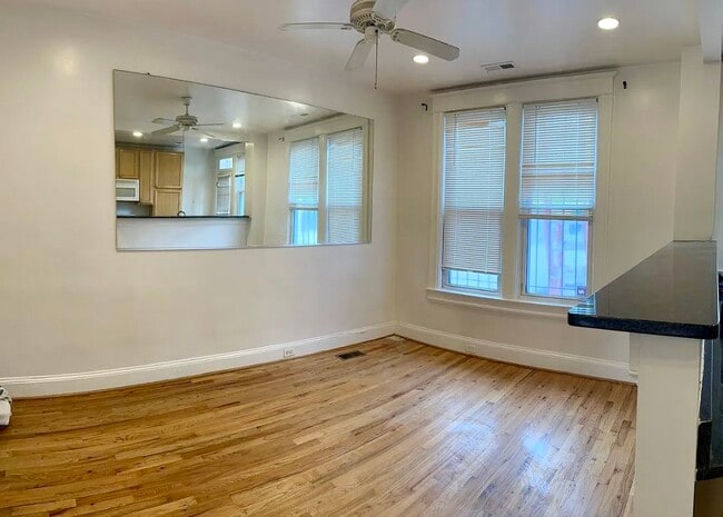 LR - 3032 Park Pl NW