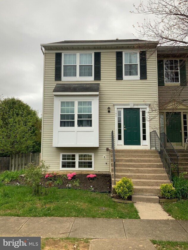 500 Falkirk Ct, Fredericksburg, VA 22406 House Rental in Fredericksburg, VA