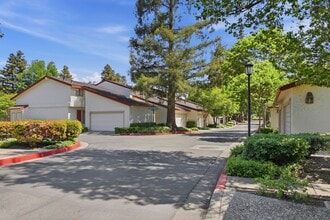 Building Photo - 2111 Rancho McCormick Blvd