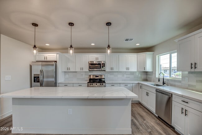 Building Photo - 1203 W Pima St