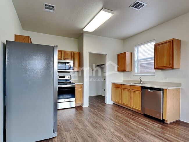 Building Photo - 11741 Cottontail Drive