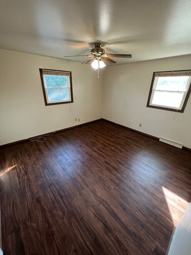 Foto del edificio - 3 bed/1.5 bath Duplex in Madison, WI