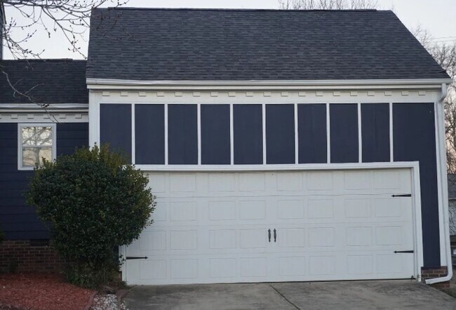 Foto del edificio - Charming 3BR House in Charlotte