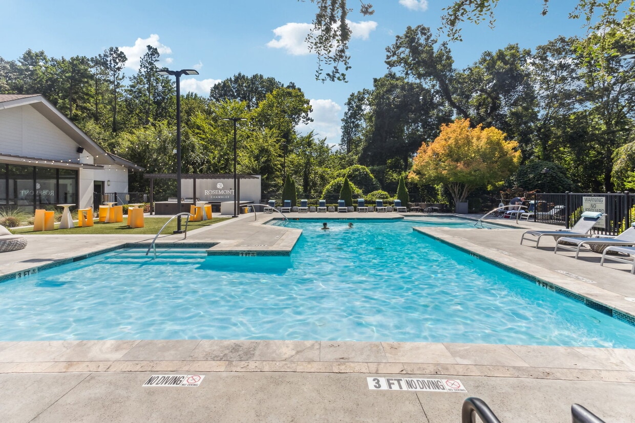 Pool - Rosemont Chamblee