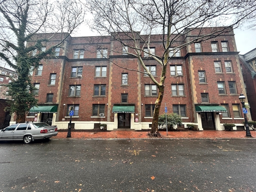 Primary Photo - 66 Mattoon St