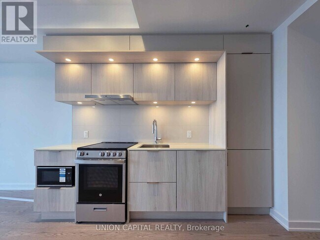 Photo du bâtiment - 448 Burnhamthorpe Rd W