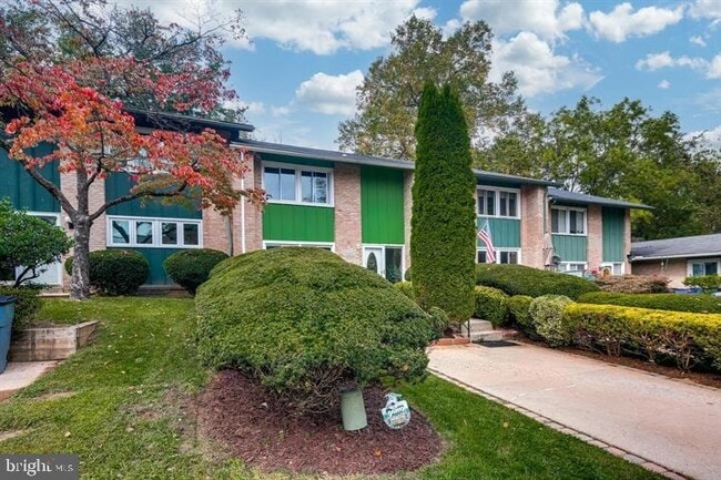 Building Photo - 10305 Crimson Tree Ct