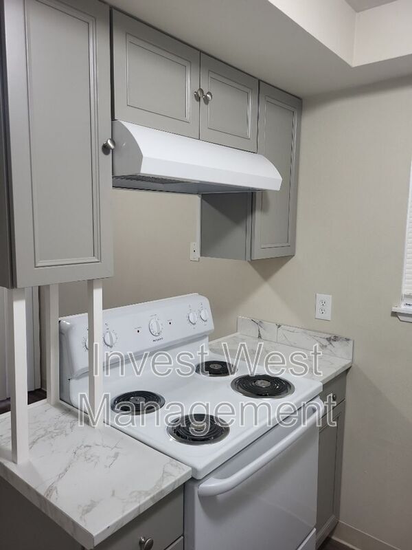 Foto del edificio - 2809 E 19th St