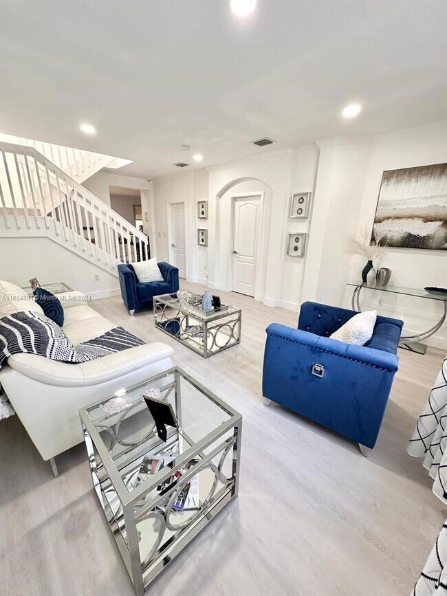 Foto del edificio - 15201 SW 24th St