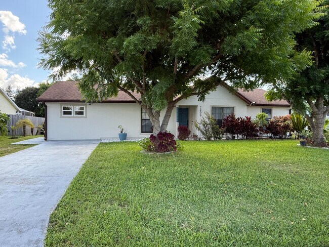 Foto del edificio - 2409 SW Hinchman St