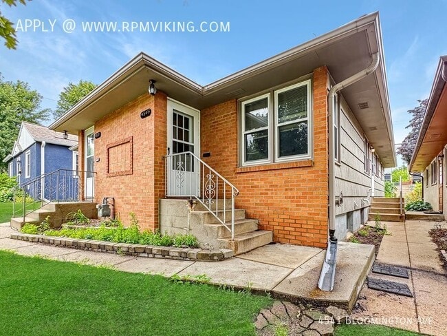 Building Photo - 3Bd 1ba 1cg ~Deposit Free for Qualified Re...