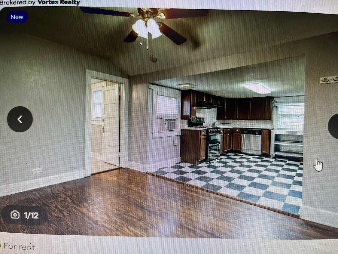 Primary Photo - 904 Belknap Pl