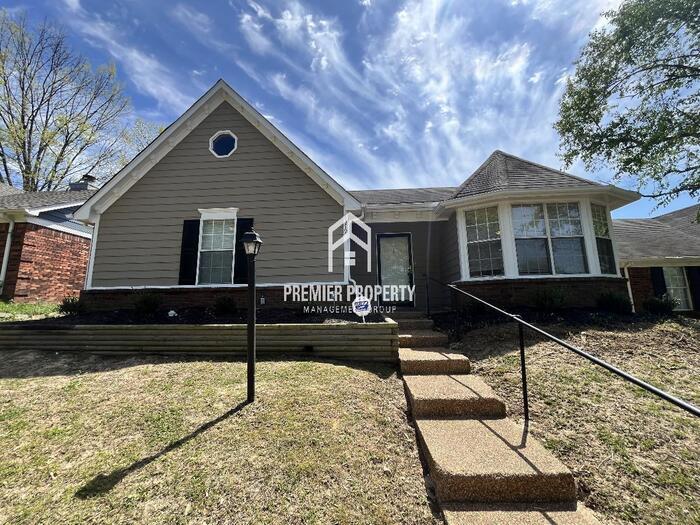 Foto principal - 8379 Old Dexter Rd
