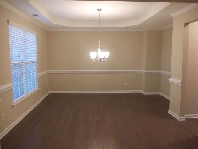 Foto del edificio - Spacious 4 Bedroom Home in Cox Mill School...