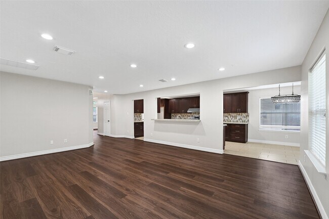 Foto del edificio - 5914 Shadow Creek Ct