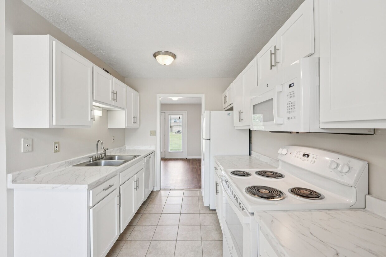 Cocina renovada - Hampton Townhomes