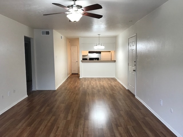 Great dining space - 6067 Milton St