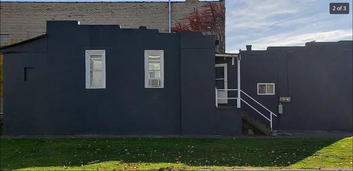 Exterior of unit - 1404 4th Ave