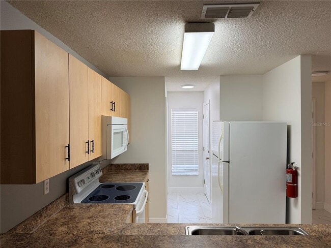 Foto del edificio - 145 Ocean Bluff Dr