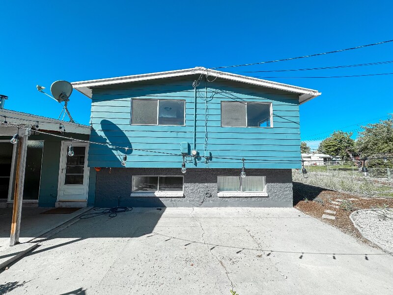 Primary Photo - 159 E Diamond St