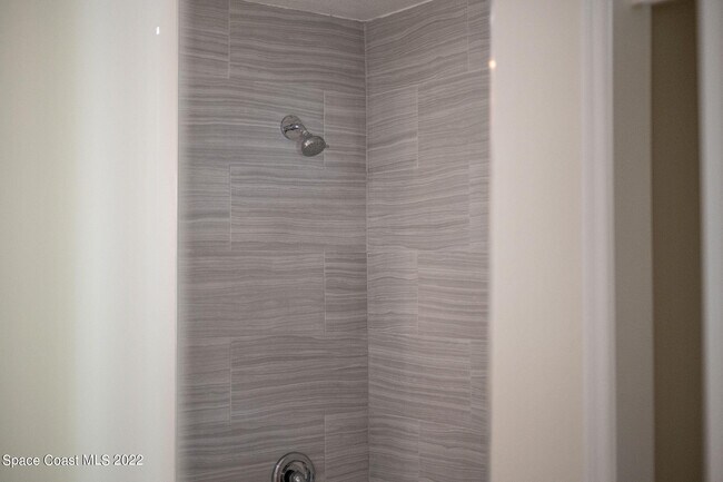 Foto del edificio - 452 Alice Dr