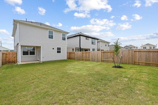 Building Photo - 5219 Redds Lk Dr