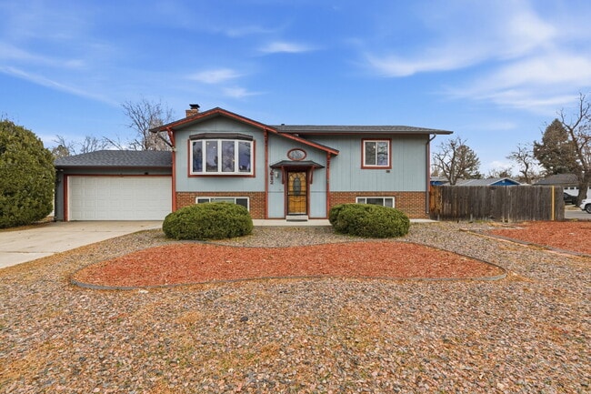 Split Level Home Features 4BD/2BA, Large Backyard and Deck. Newly Renovated Kitchen! Convenient ... - Split Level Home Features 4BD/2BA, Large Backyard and Deck. Newly Renovated Kitchen!  Convenient ...