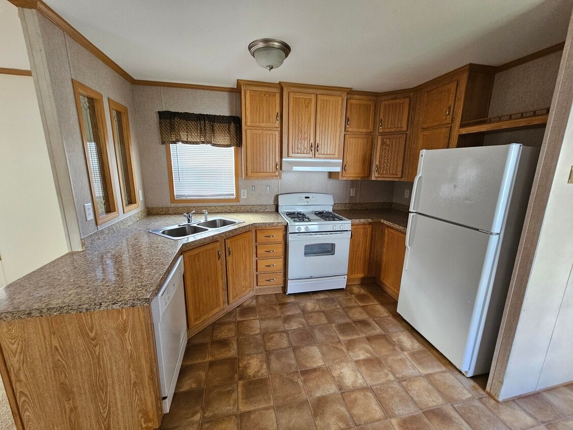 4 Arbor Pl, Sauquoit, NY 13456 House Rental in Sauquoit, NY