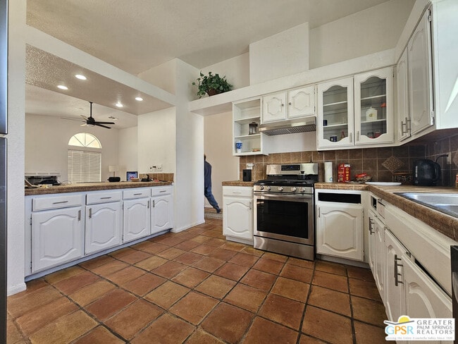 Foto del edificio - 31765 Victor Rd