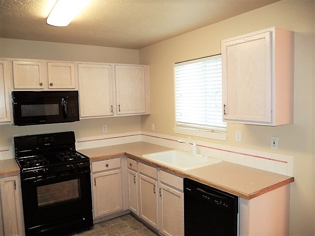 Building Photo - 4497 S Chariot Way