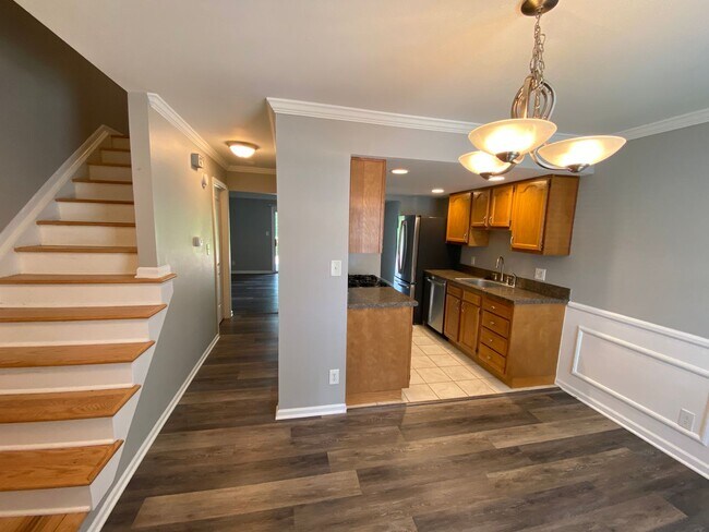 Foto del edificio - River-front condo, UA schools, 2 BR/1.5 BA