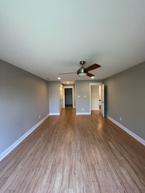 Building Photo - 8651 Jaffa Ct Dr E