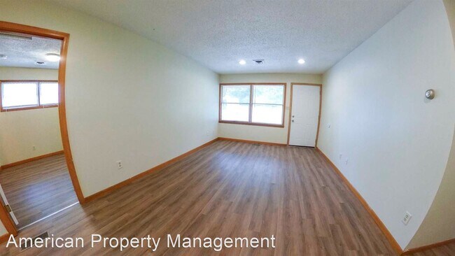 Foto del edificio - 4 br, 2 bath House - 2042 College Heights Rd