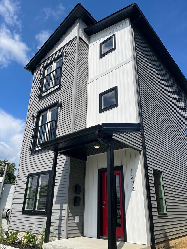 Foto del edificio - 601 E Miller Dr