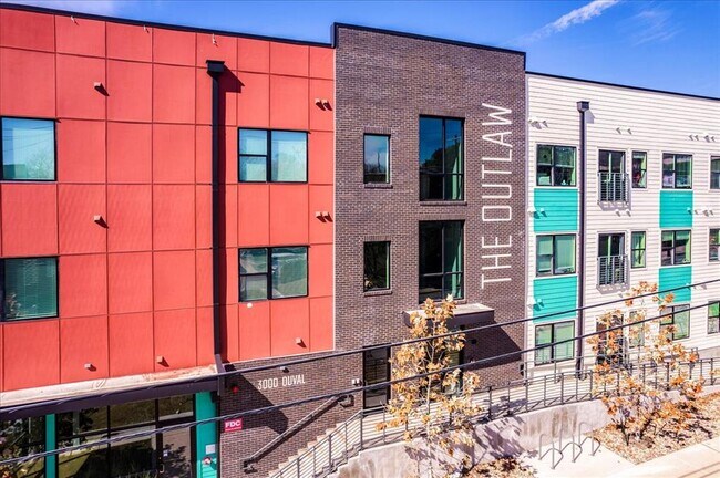 Foto del edificio - 3000 Duval St