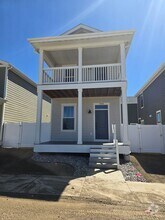 Building Photo - 1845 St Peter Ln