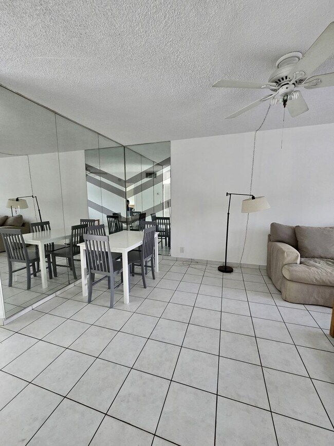Foto del edificio - 1001 SE 16th St
