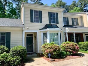 Building Photo - 402 Whitmore Ln