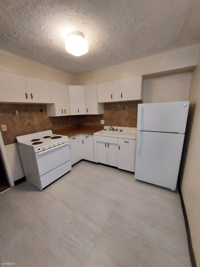 Building Photo - 2 br, 1 bath Duplex - 1914 S Hiram St