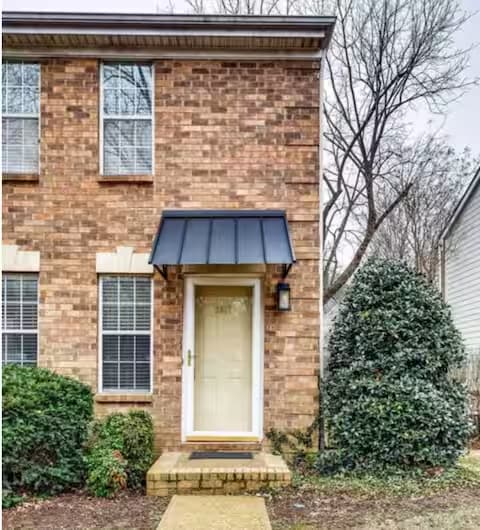 Building Photo - 2817 Hazelwood Dr