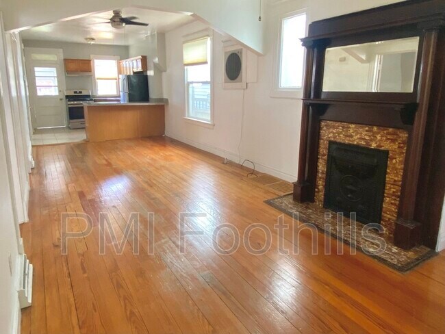 Building Photo - 3045 Arapahoe St