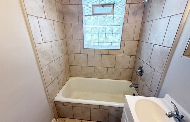 Foto del edificio - 415 Probasco St