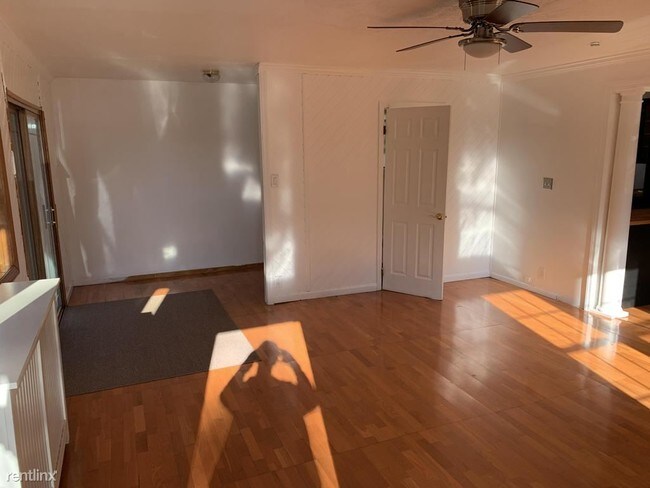 Foto del edificio - 3 br, 2.5 bath House - 240 Hazel Dr