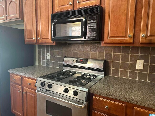Foto del edificio - 476 Meadow Croft Dr