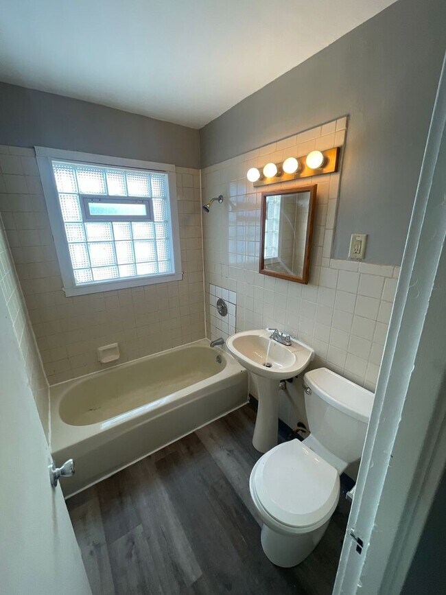 Foto del edificio - 2 Bedroom Single Family