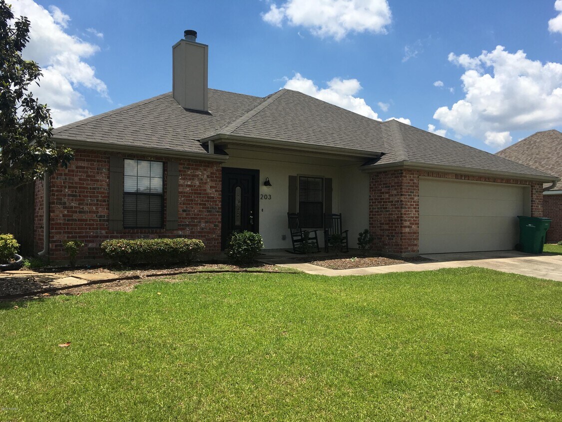 203 Spike Ln, Broussard, LA 70518 House Rental in Broussard, LA