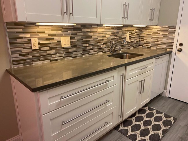 Foto del edificio - 52 Village Brook Ln
