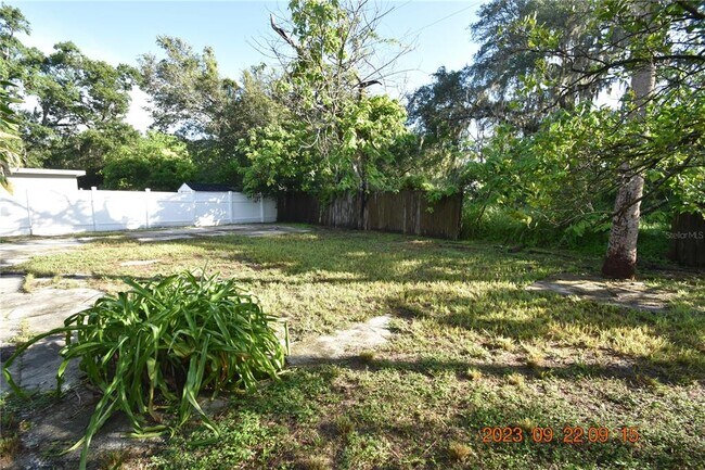 Building Photo - 3667 Sugarcreek Dr