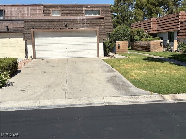 Foto del edificio - 2963 Pinehurst Dr
